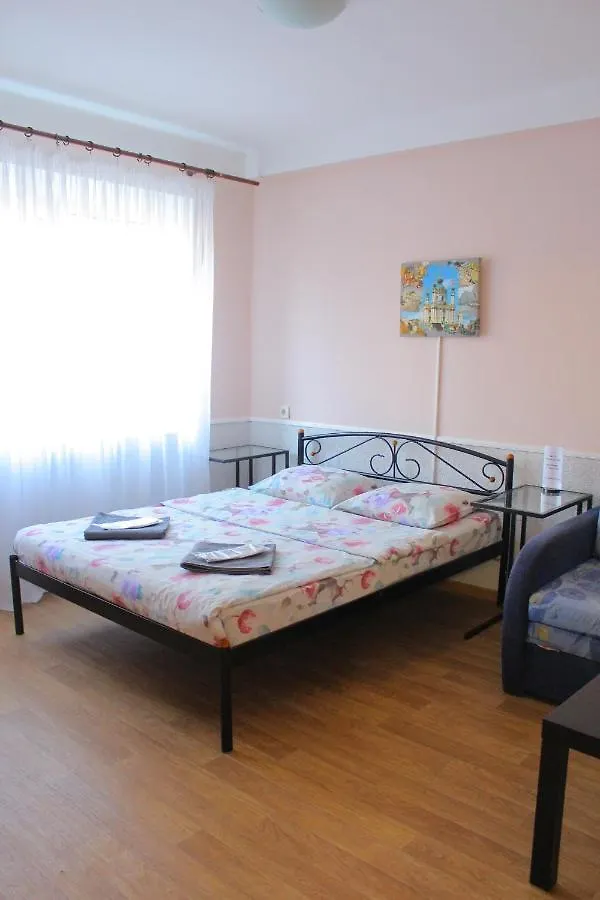 Uneed Rooms Harbour Киев