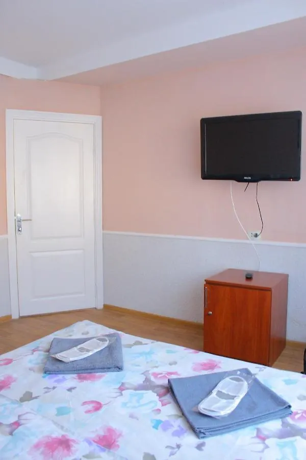Uneed Rooms Harbour Kyiv 0*,  Ukraine